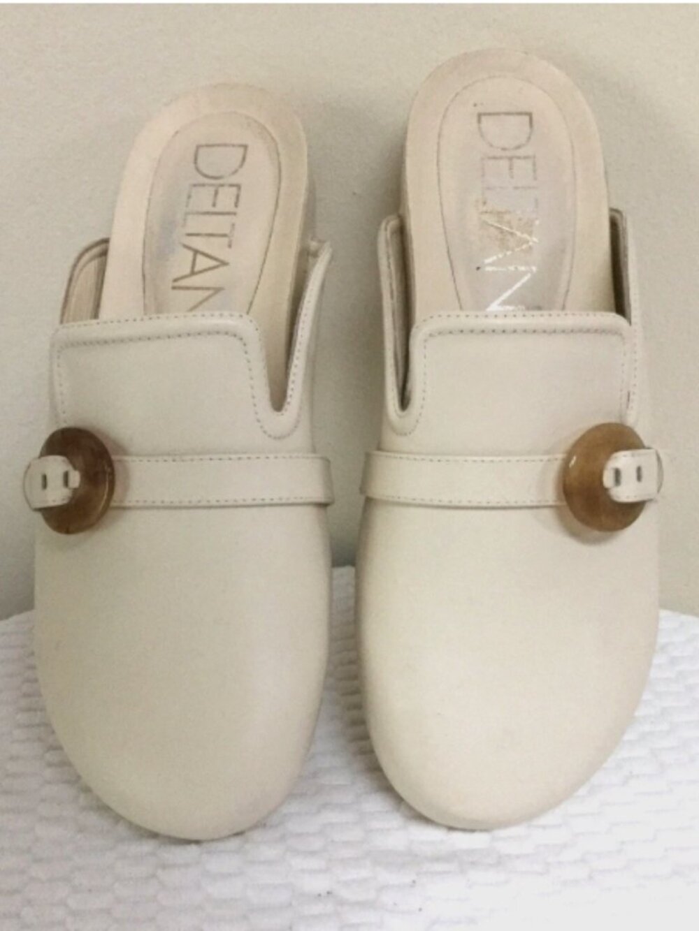 DELTAN Brynn Women 9M Leather Clog Mule Slide Shoe Cream Round Toe Rubber Sole
